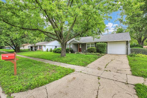 Photo of 3310 York Drive, Champaign, IL 61821 (MLS # 12661864)
