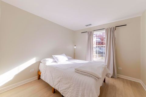 Tiny photo for 1408 W Crane Street #5, Arlington Heights, IL 60004 (MLS # 12545956)