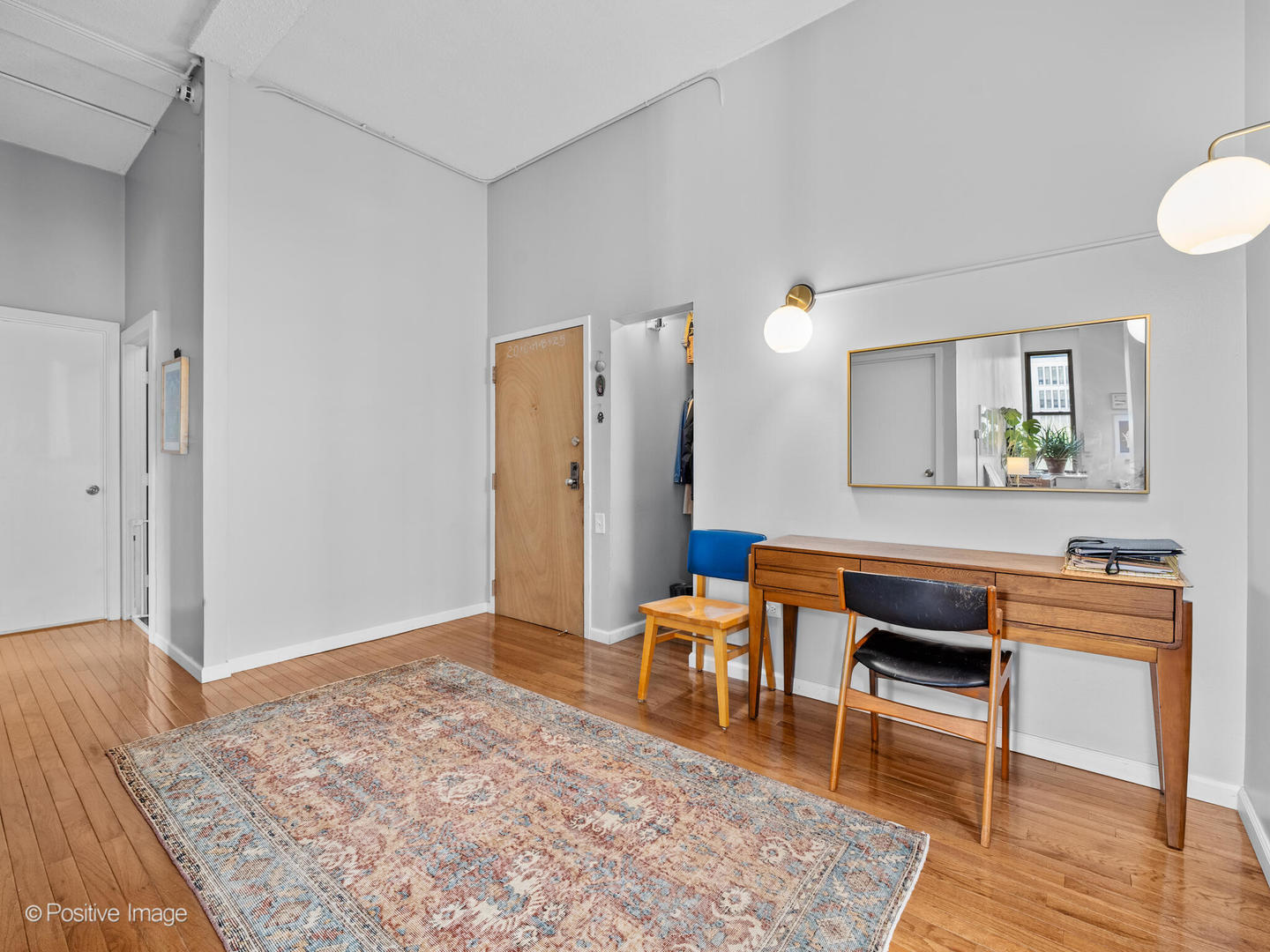 600 S Dearborn Street 302