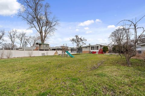 Tiny photo for 6N370 Maple Avenue, Wood Dale, IL 60191 (MLS # 12605672)