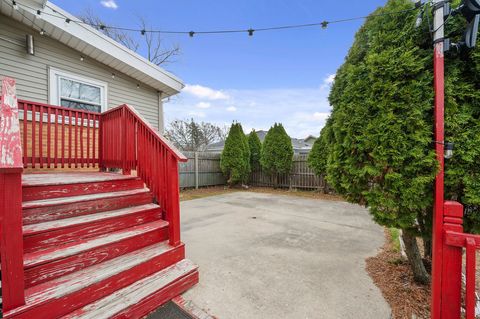 Tiny photo for 6N370 Maple Avenue, Wood Dale, IL 60191 (MLS # 12605672)