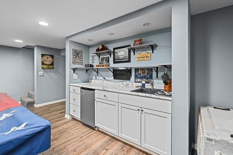 Tiny photo for 2635 N Elsie Avenue, Davenport, IA 52804 (MLS # 12568474)