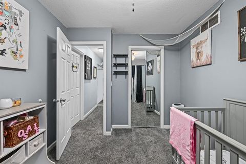 Tiny photo for 2635 N Elsie Avenue, Davenport, IA 52804 (MLS # 12568474)