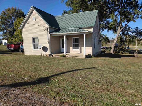 Photo of 208 W CHERRY Street, Springerton, IL 62887 (MLS # EB460380)