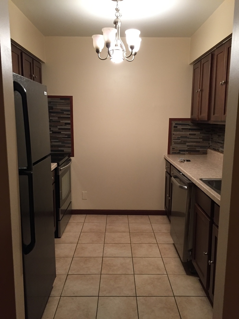 838 E Old Willow Road 106