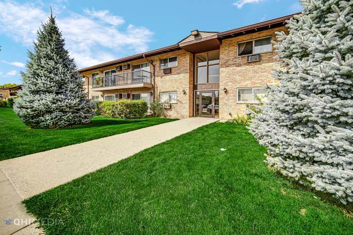 838 E Old Willow Road 106