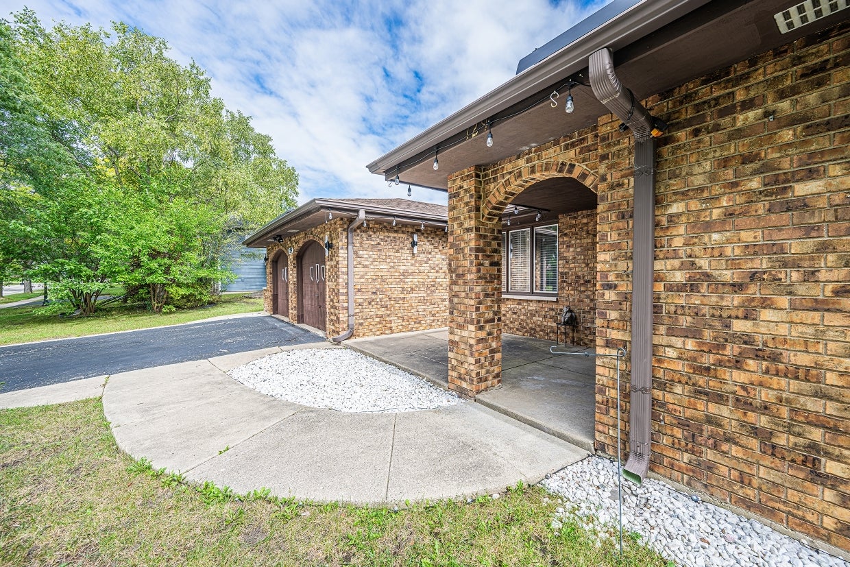 129 Millis Lane