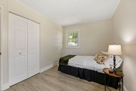 Tiny photo for 300 Notre Dame Avenue, Joliet, IL 60436 (MLS # 12467449)