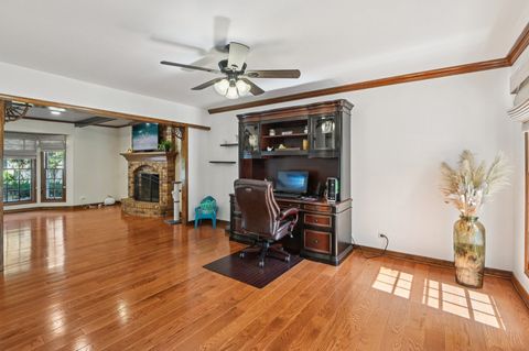 Tiny photo for 1525 London Court, Naperville, IL 60563 (MLS # 12482025)