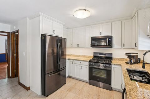 Tiny photo for 1525 London Court, Naperville, IL 60563 (MLS # 12482025)