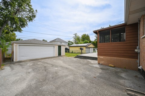 Tiny photo for 9627 Oak Park Avenue, Oak Lawn, IL 60453 (MLS # 12740196)