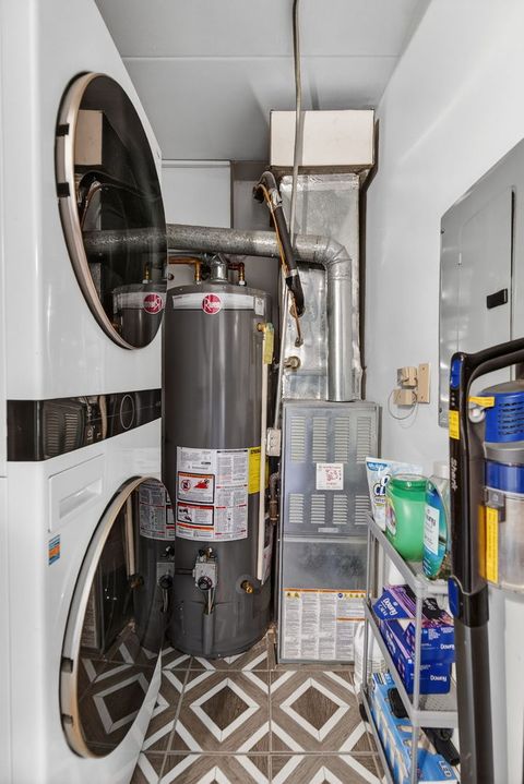 Tiny photo for 14015 Laramie Avenue #316, Crestwood, IL 60418 (MLS # 12600074)