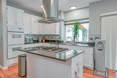 Tiny photo for 1094 Vista Drive, Gurnee, IL 60031 (MLS # 12443107)