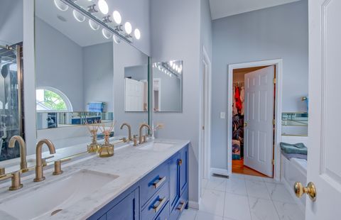 Tiny photo for 1094 Vista Drive, Gurnee, IL 60031 (MLS # 12443107)