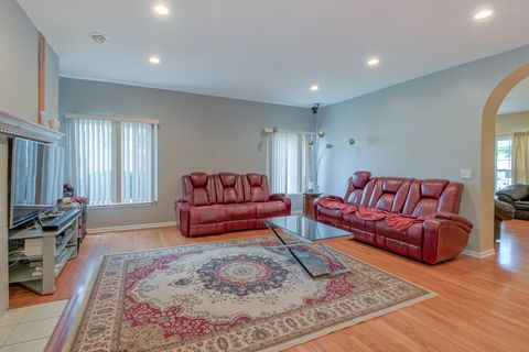 Tiny photo for 1094 Vista Drive, Gurnee, IL 60031 (MLS # 12443107)