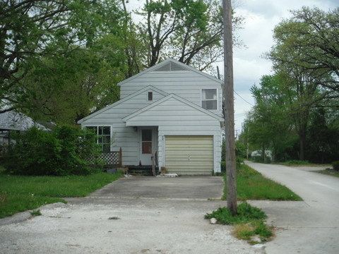 Photo of 405 S 4TH Street, Fairbury, IL 61739 (MLS # 12591683)
