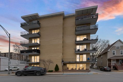 Photo of 320 Circle Avenue #403, Forest Park, IL 60130 (MLS # 12580184)