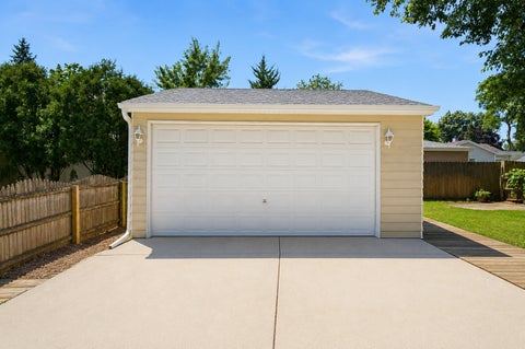 Tiny photo for 126 S Lodge Lane, Lombard, IL 60148 (MLS # 12699010)