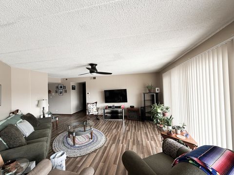 Tiny photo for 1660 E Thacker Street #1D, Des Plaines, IL 60016 (MLS # 12605389)