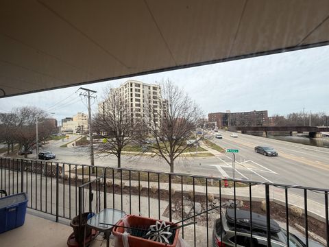 Tiny photo for 1660 E Thacker Street #1D, Des Plaines, IL 60016 (MLS # 12605389)