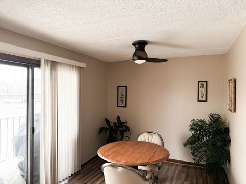 Tiny photo for 1660 E Thacker Street #1D, Des Plaines, IL 60016 (MLS # 12605389)