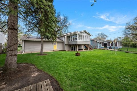 Tiny photo for 1610 Heather Drive, Aurora, IL 60506 (MLS # 12620872)