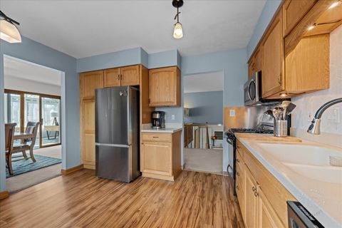 Tiny photo for 1610 Heather Drive, Aurora, IL 60506 (MLS # 12620872)