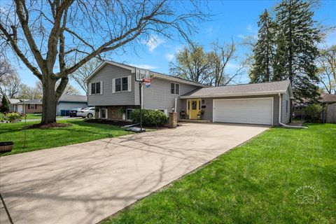 1610 Heather Drive Aurora IL 60506