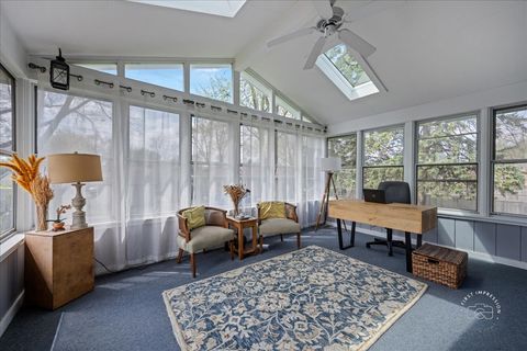 Tiny photo for 1610 Heather Drive, Aurora, IL 60506 (MLS # 12620872)