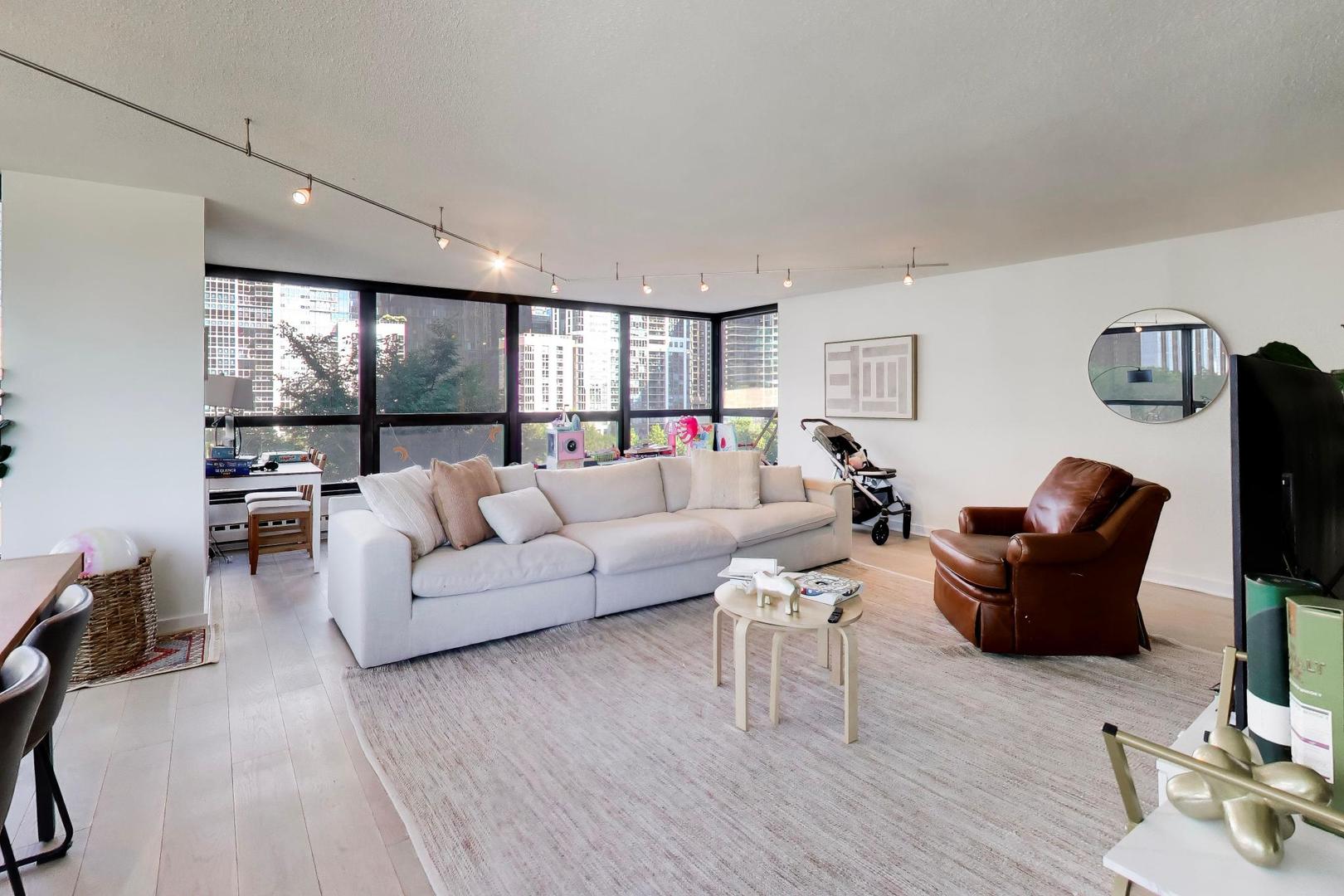 360 E Randolph Street 405