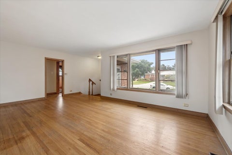 Tiny photo for 10300 Milford ST, Westchester, IL 60154 (MLS # 12777560)