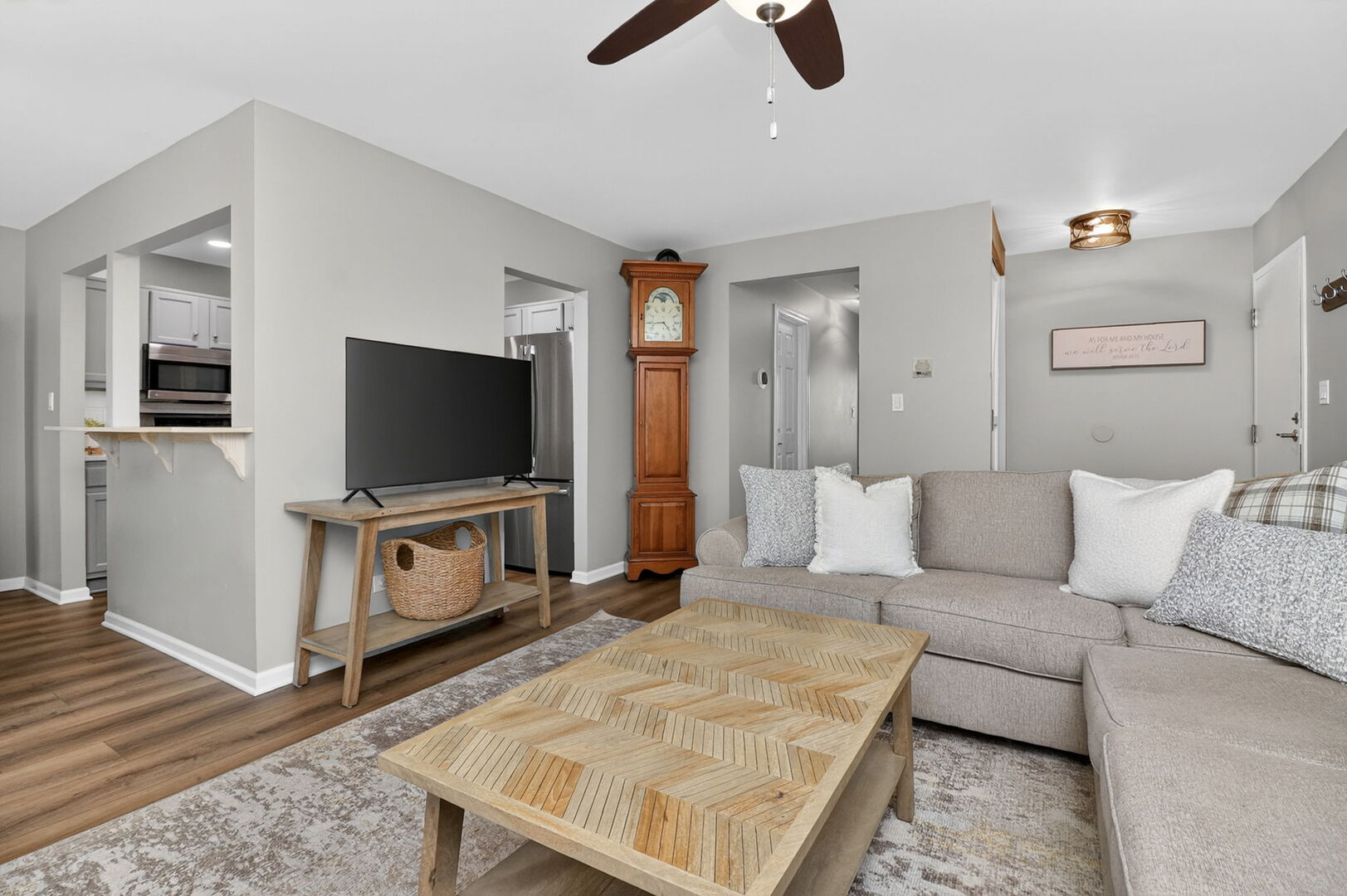 7040 Remington Court 101