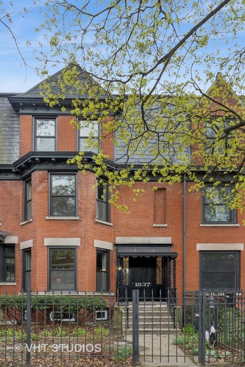 1837 W Eddy Street Chicago IL 60657