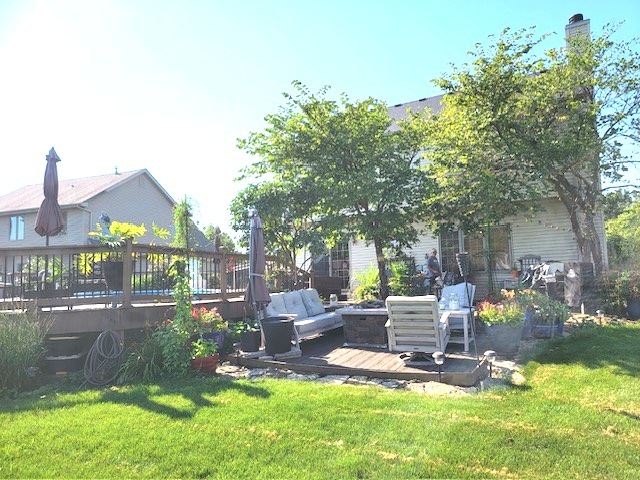 25200 W Pawnee Lane