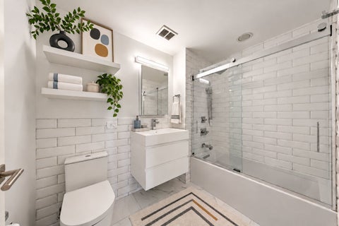 Tiny photo for 57 E Delaware Place #1802, Chicago, IL 60611 (MLS # 12732319)