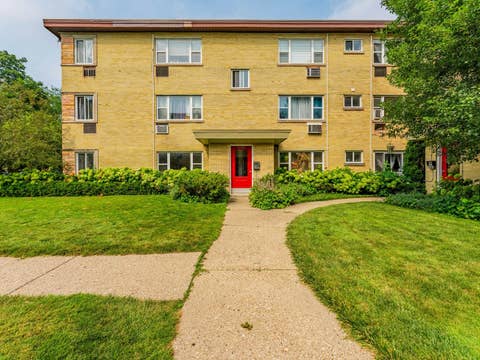 Photo of 2123 Howard Street #1H, Evanston, IL 60202 (MLS # 12705800)