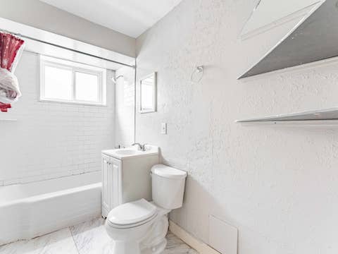 Tiny photo for 2123 Howard Street #1H, Evanston, IL 60202 (MLS # 12705800)