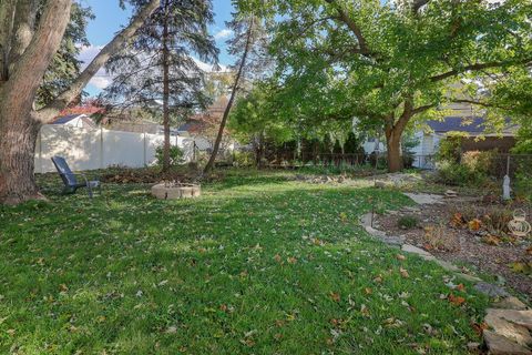 Tiny photo for 121 W Park Drive, Lombard, IL 60148 (MLS # 12507205)