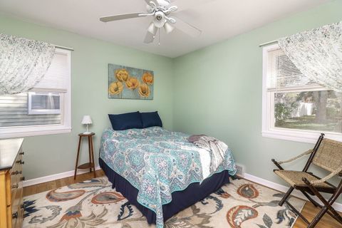 Tiny photo for 121 W Park Drive, Lombard, IL 60148 (MLS # 12507205)