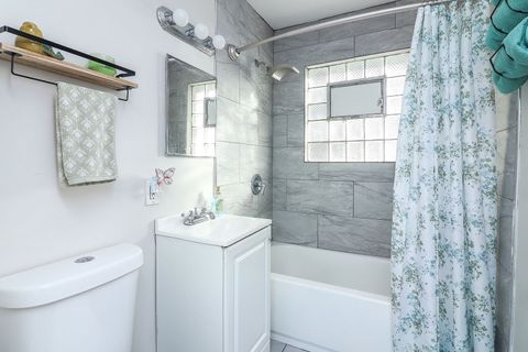 Tiny photo for 121 W Park Drive, Lombard, IL 60148 (MLS # 12507205)