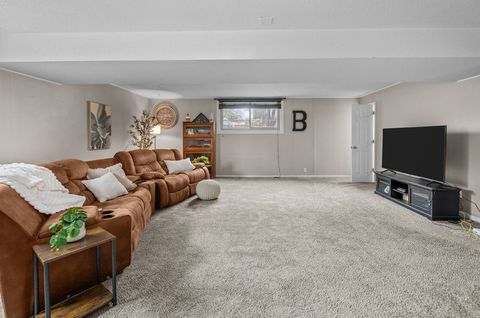 Tiny photo for 1428 W 57th Street, Davenport, IA 52806 (MLS # 12619685)