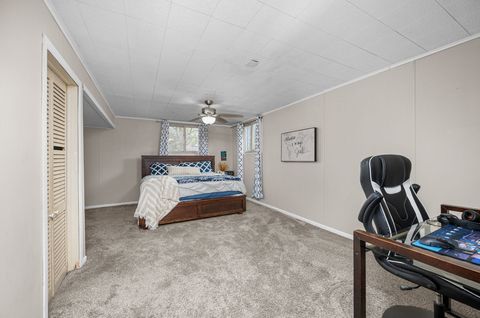 Tiny photo for 1428 W 57th Street, Davenport, IA 52806 (MLS # 12619685)