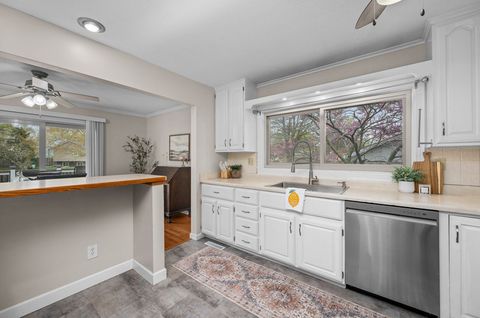 Tiny photo for 1428 W 57th Street, Davenport, IA 52806 (MLS # 12619685)