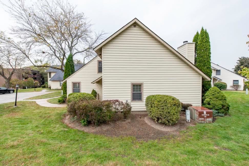 617 Whitney Court 617