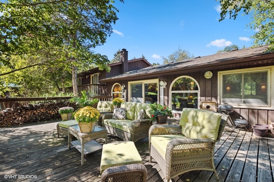 Wauconda, Illinois 60084, United States, 3 Bedrooms Bedrooms, ,3 BathroomsBathrooms,Residential,Active,234936