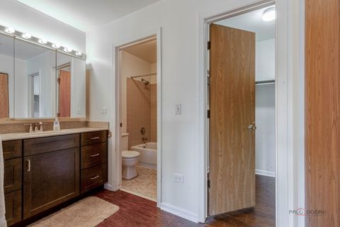 Tiny photo for 47 Bosworth Drive, Glendale Heights, IL 60139 (MLS # 12630577)