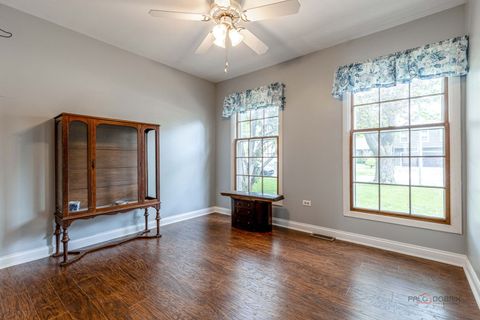 Tiny photo for 47 Bosworth Drive, Glendale Heights, IL 60139 (MLS # 12630577)