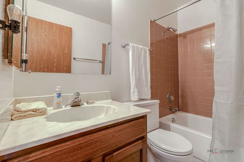 Tiny photo for 47 Bosworth Drive, Glendale Heights, IL 60139 (MLS # 12630577)