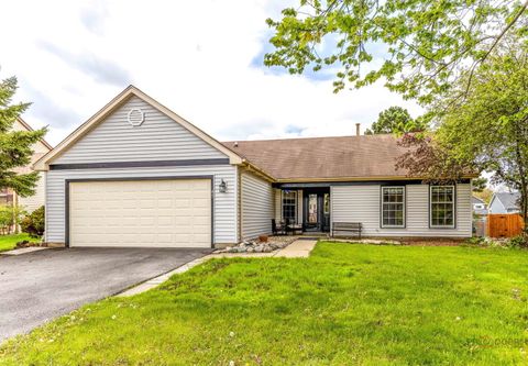Tiny photo for 47 Bosworth Drive, Glendale Heights, IL 60139 (MLS # 12630577)