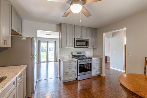 Tiny photo for 47 Bosworth Drive, Glendale Heights, IL 60139 (MLS # 12630577)